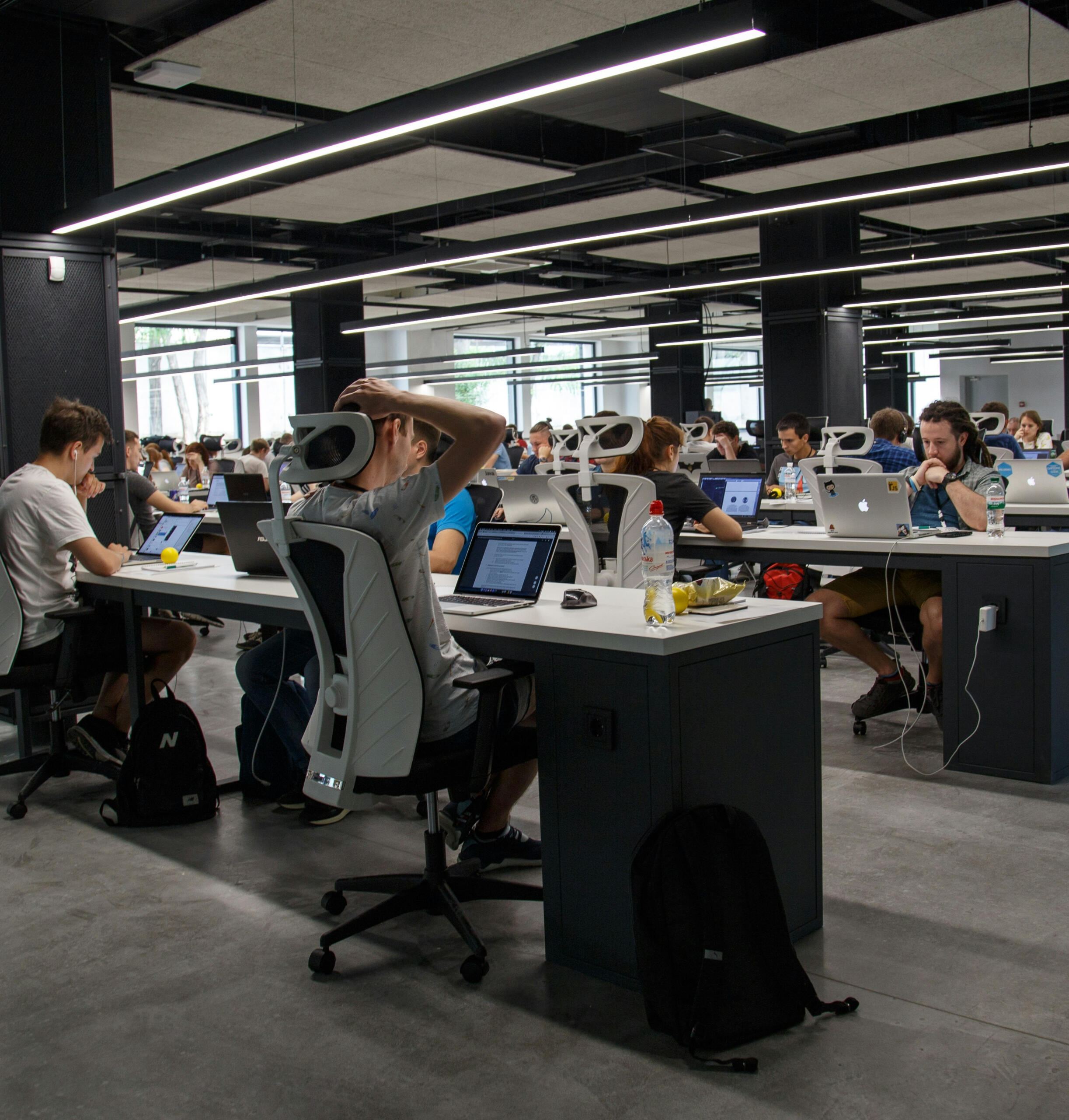 azeco-global-bpo-team-hero.jpg Professional offshore team from Azeco Global providing executive assistants and business support services.